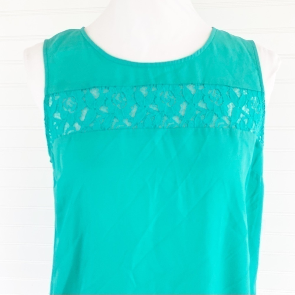 Sleeveless blouse lace front Size Medium NEW - Picture 4 of 9